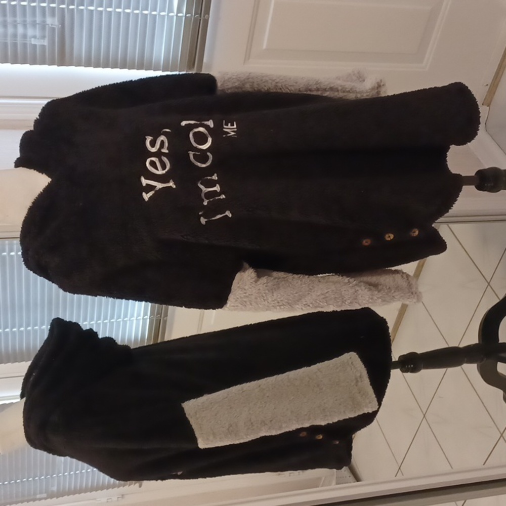 4/$80 New Black & Gray Plush Hoodie - Size XXL (US16)